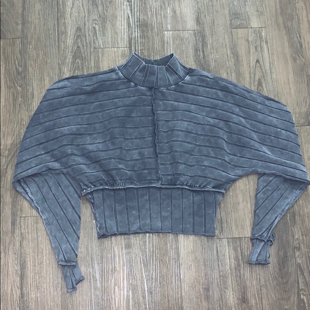 Urban outfitters cropped long sleeve